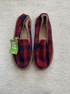 Sanuk Brand New Red and Navy Plaid Slip-On Flats with Shearling Lining